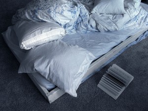 Make your bed! Clear your head!